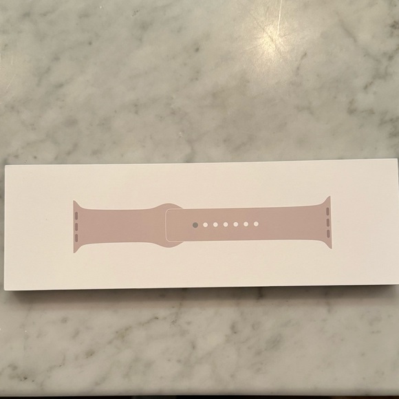 Apple Watch 45mm Starlight Sport Band - M/L - Picture 2 of 6